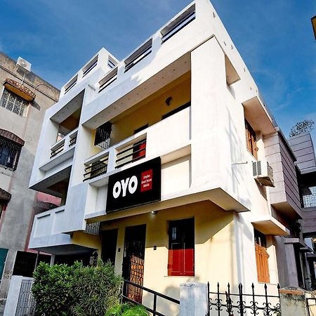 Oyo Simplex Guest House Behala Kolkata Exterior photo